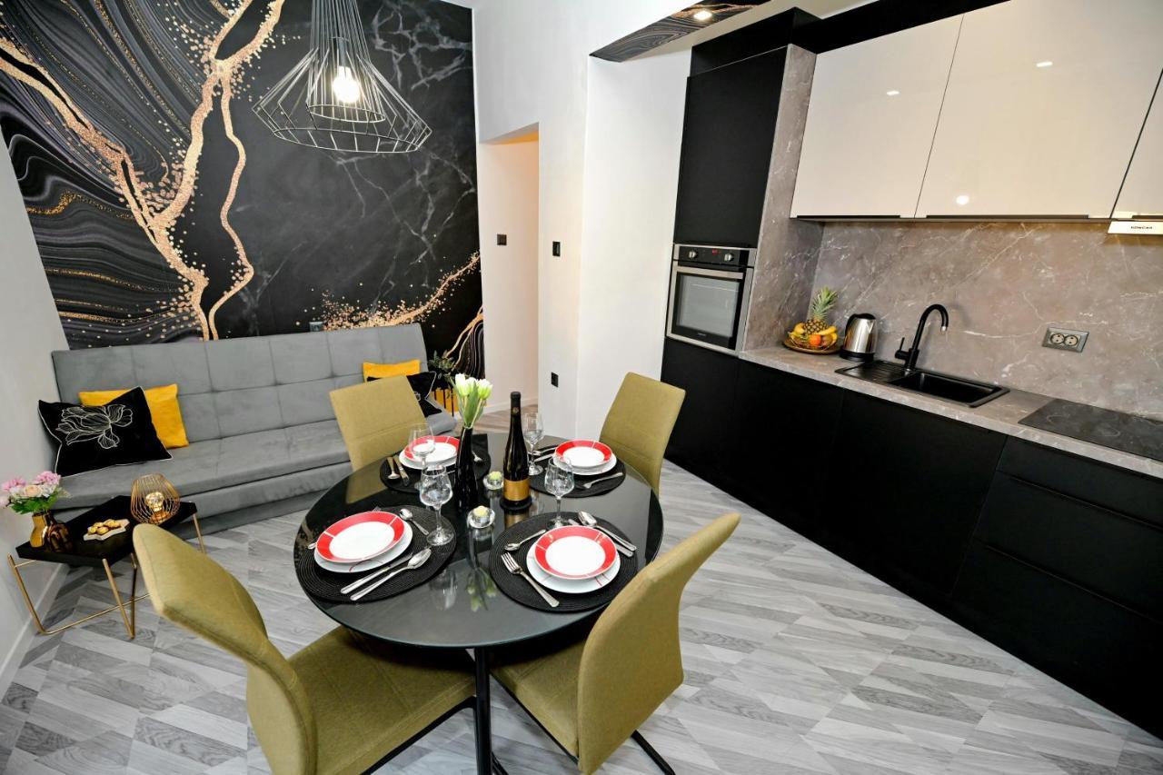 Luxury Apartment Laura 扎达尔 外观 照片