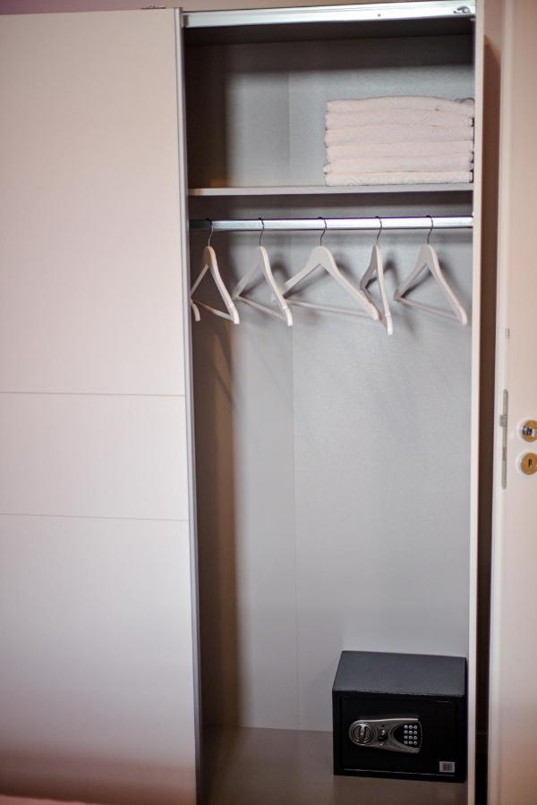 Luxury Apartment Laura 扎达尔 外观 照片