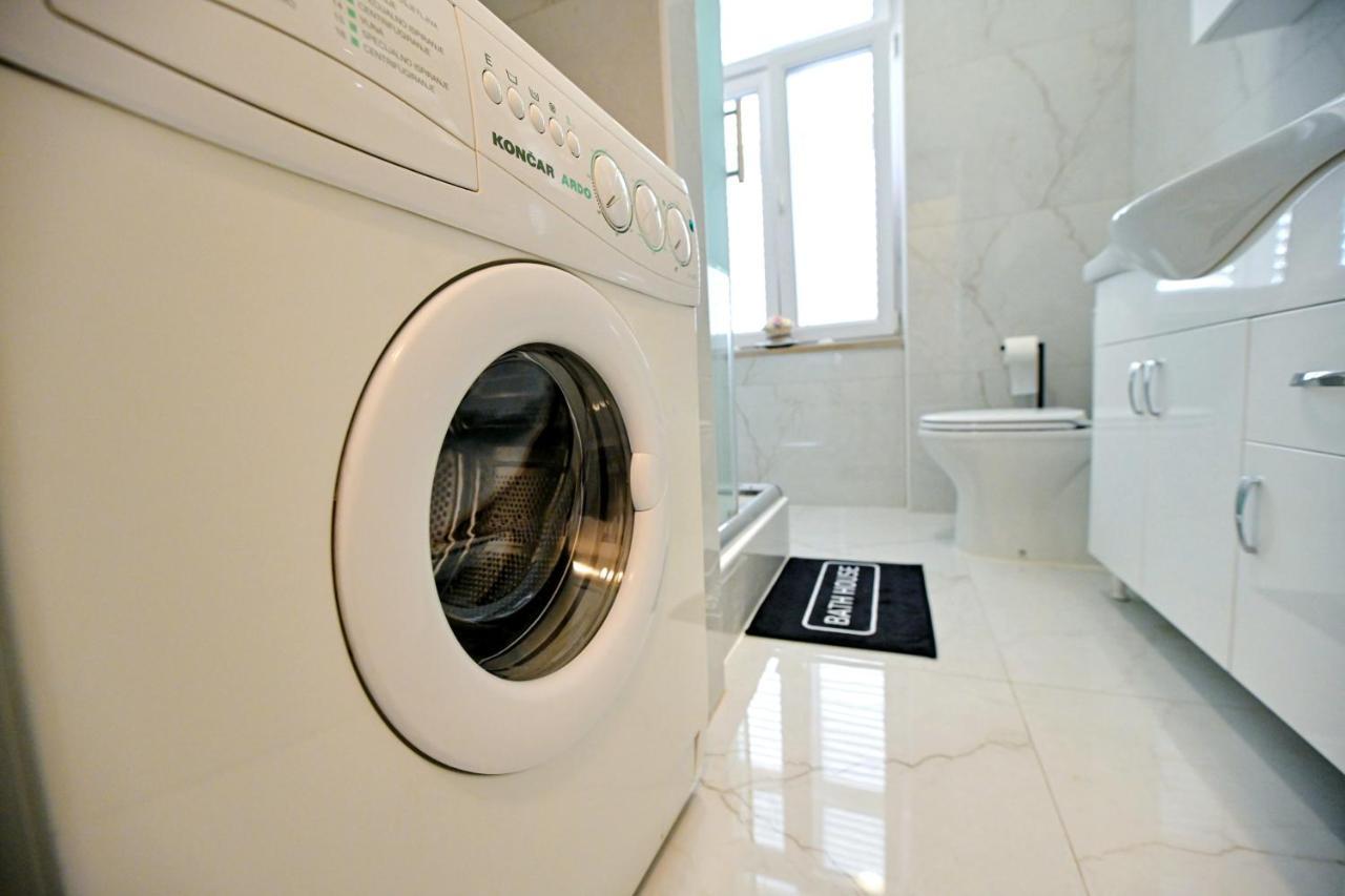 Luxury Apartment Laura 扎达尔 外观 照片