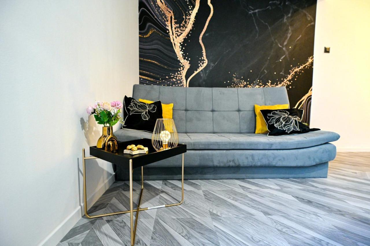 Luxury Apartment Laura 扎达尔 外观 照片